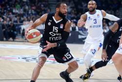 Partizan pobedio, Pulen mu pripretio