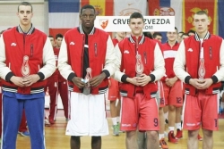 Može li neko skinuti Zvezdu sa trona?