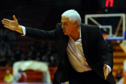 Nikolić: Mnogo osciliramo