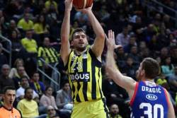 Fenerbahče deklasirao Efes