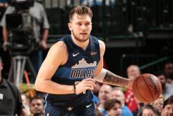 Dončić ispred Janga i Ejtona