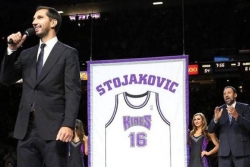 Stojaković je legenda Kingsa (video)