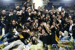 AEK &scaron;okirao Olimpijakos u finalu kupa