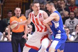 Omić doneo prevagu, Zvezda izjednačila