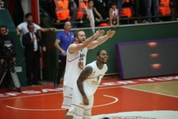 Veremenko zakucao Galatu (video)