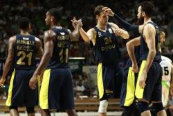 Fenerbahče poveo 3-1