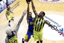 Fener pao u poslednjoj sekundi (video)