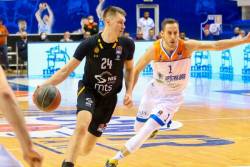 Partizan krenuo, pa stao, ali i sačuvao vođstvo