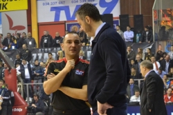 Belo&scaron;ević sudi u Londonu